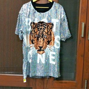 Sequinned hip-hop lion head dress